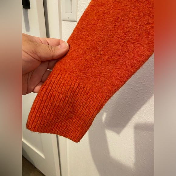 GAP Women size XS soft V Neck letterman orange alpaca wool nylon spandex sweater - Picture 3 of 6